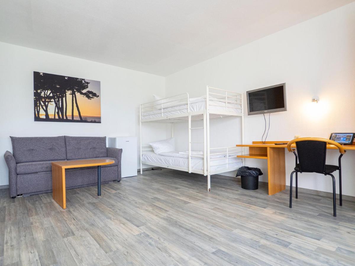 Motel Штральзунд Экстерьер фото
